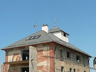Dodávka a montá střechy a oplechování RD Osek n./B.
